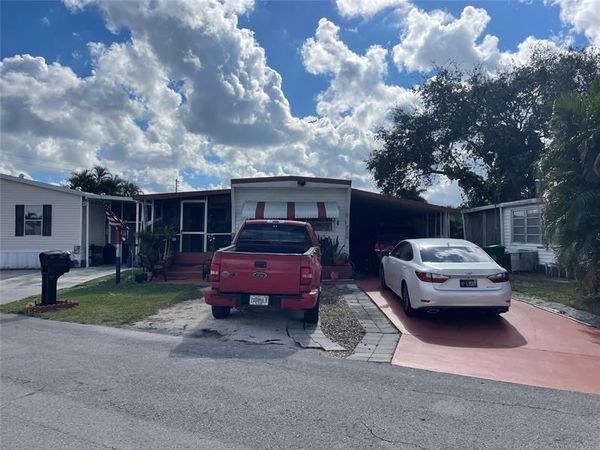 8620 SW 22nd St, Davie, FL 33324