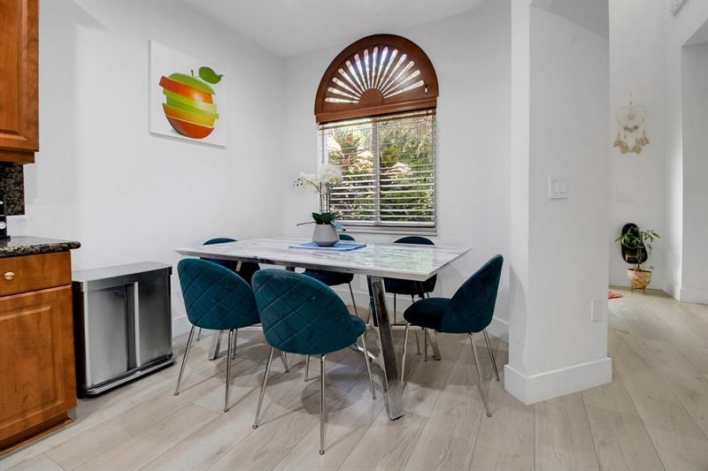 5095 Madison Lakes Circle, Davie, FL 33328 Photo