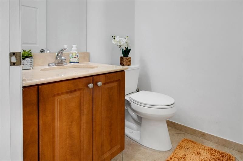 5095 Madison Lakes Circle, Davie, FL 33328 Photo