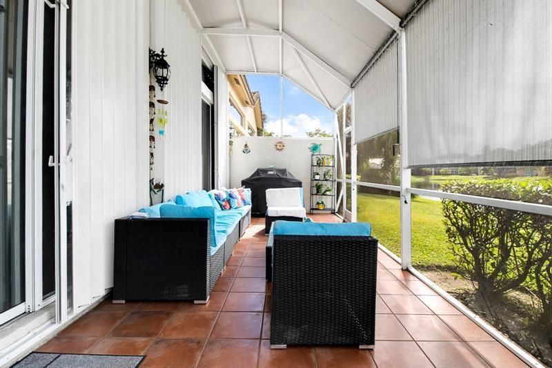 5095 Madison Lakes Circle, Davie, FL 33328 Photo