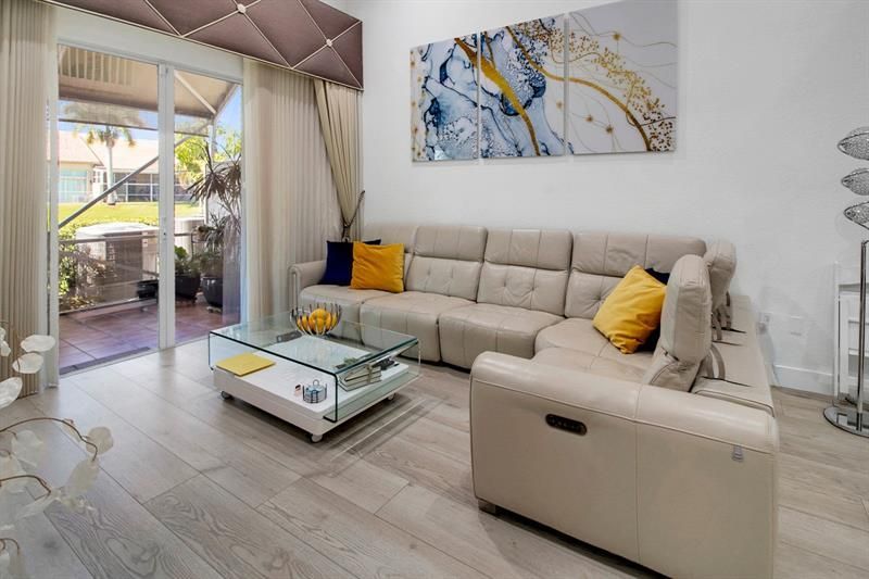 5095 Madison Lakes Circle, Davie, FL 33328 Photo