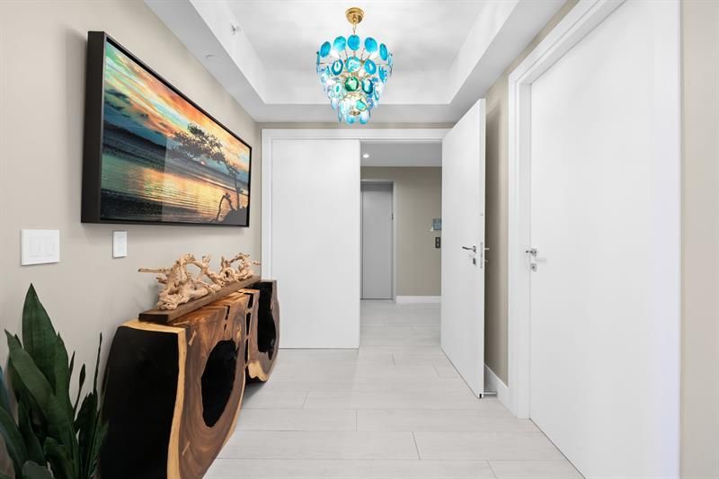 435 Bayshore, Unit 503, Fort Lauderdale, FL 33304 Photo