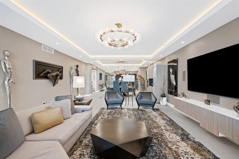 435 Bayshore, Unit 503, Fort Lauderdale, FL 33304 Photo