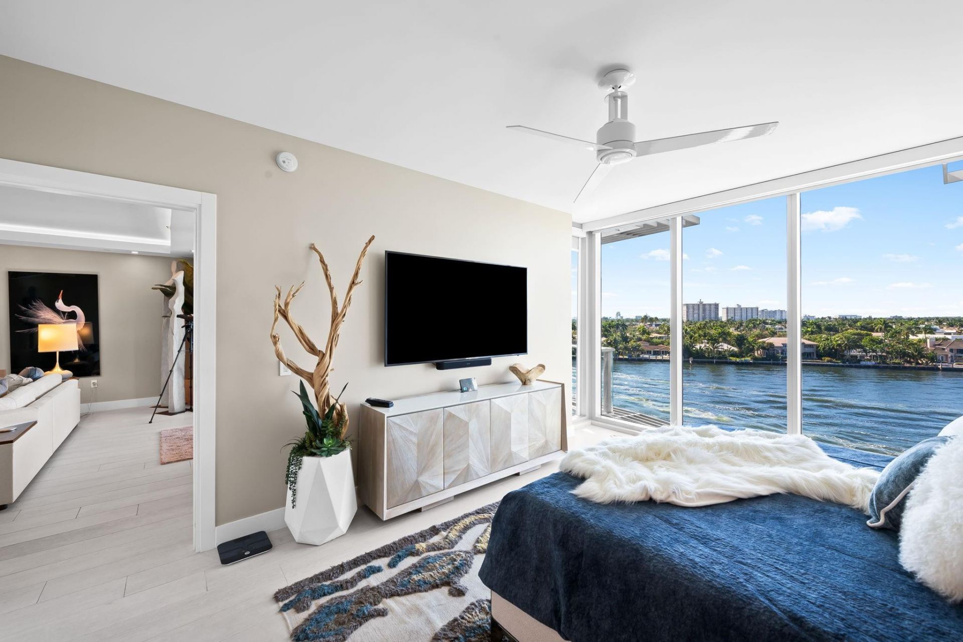 435 Bayshore, Unit 503, Fort Lauderdale, FL 33304 Photo