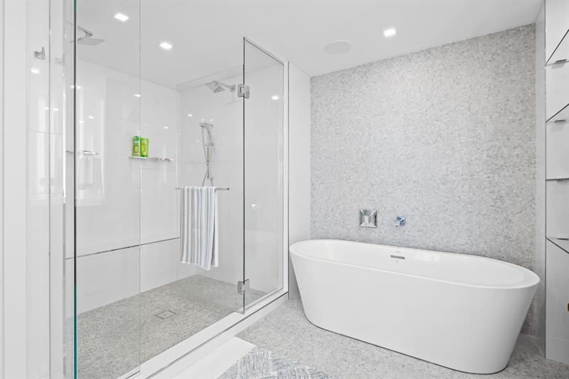 435 Bayshore, Unit 503, Fort Lauderdale, FL 33304 Photo