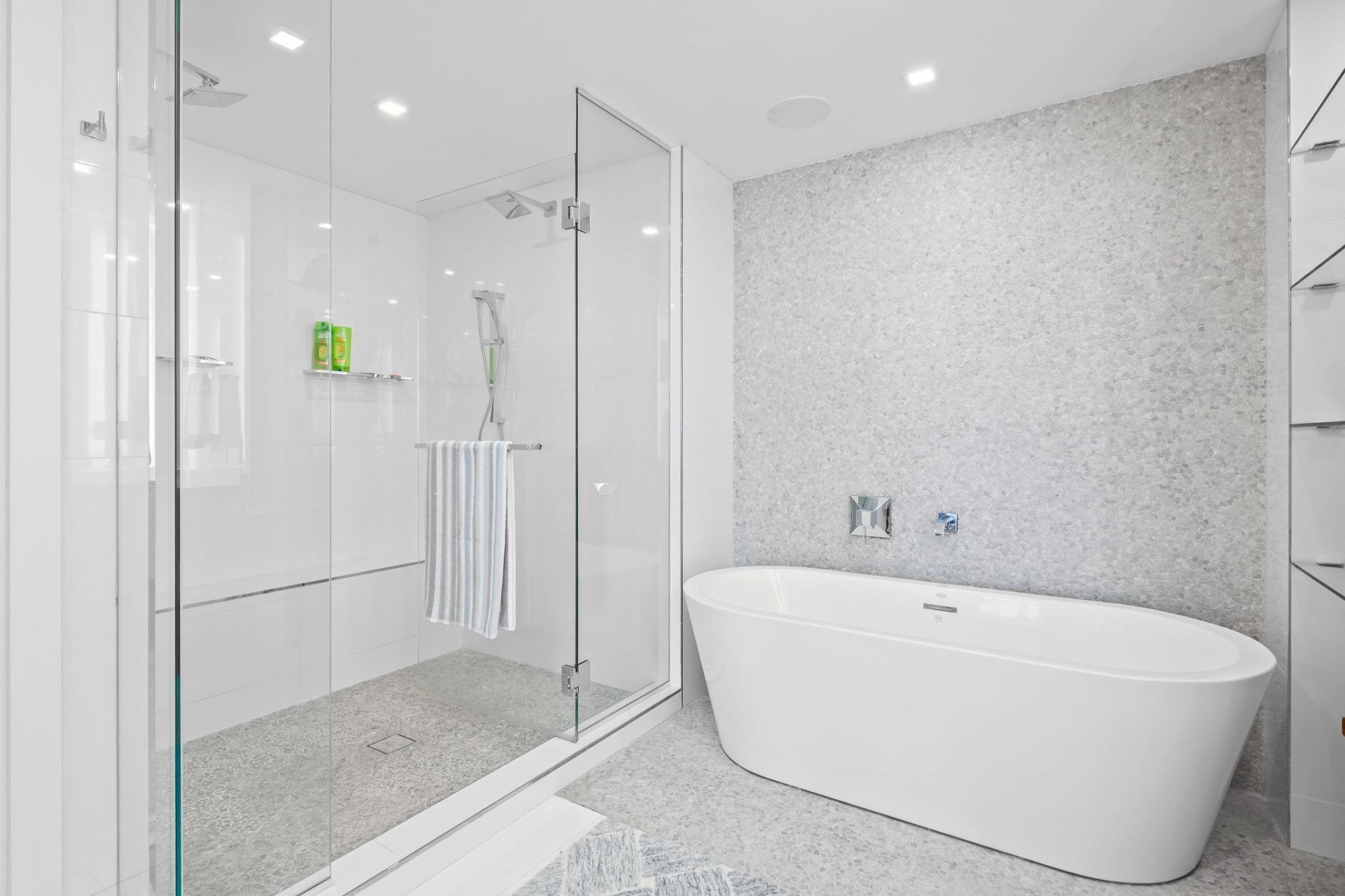 435 Bayshore, Unit 503, Fort Lauderdale, FL 33304 Photo