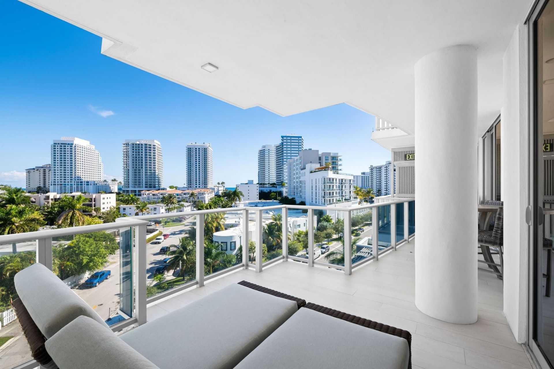 435 Bayshore, Unit 503, Fort Lauderdale, FL 33304 Photo