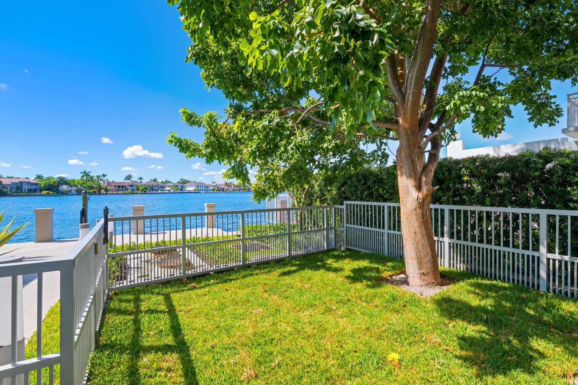 435 Bayshore, Unit 503, Fort Lauderdale, FL 33304 Photo