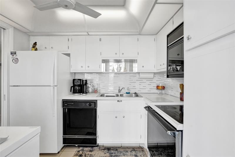 201 N Ocean Boulevard, Unit 603, Pompano Beach, FL 33062 Photo