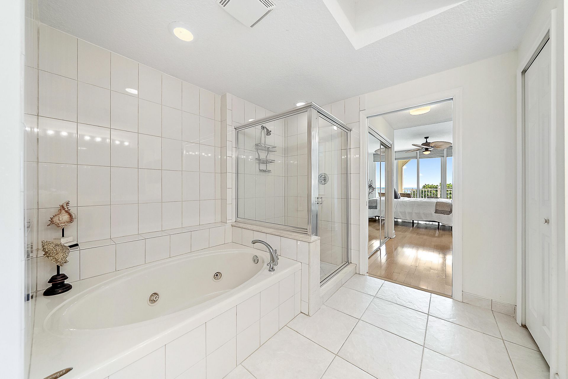 221 Ocean Grande Boulevard, Unit 407, Jupiter, FL 33477 Photo