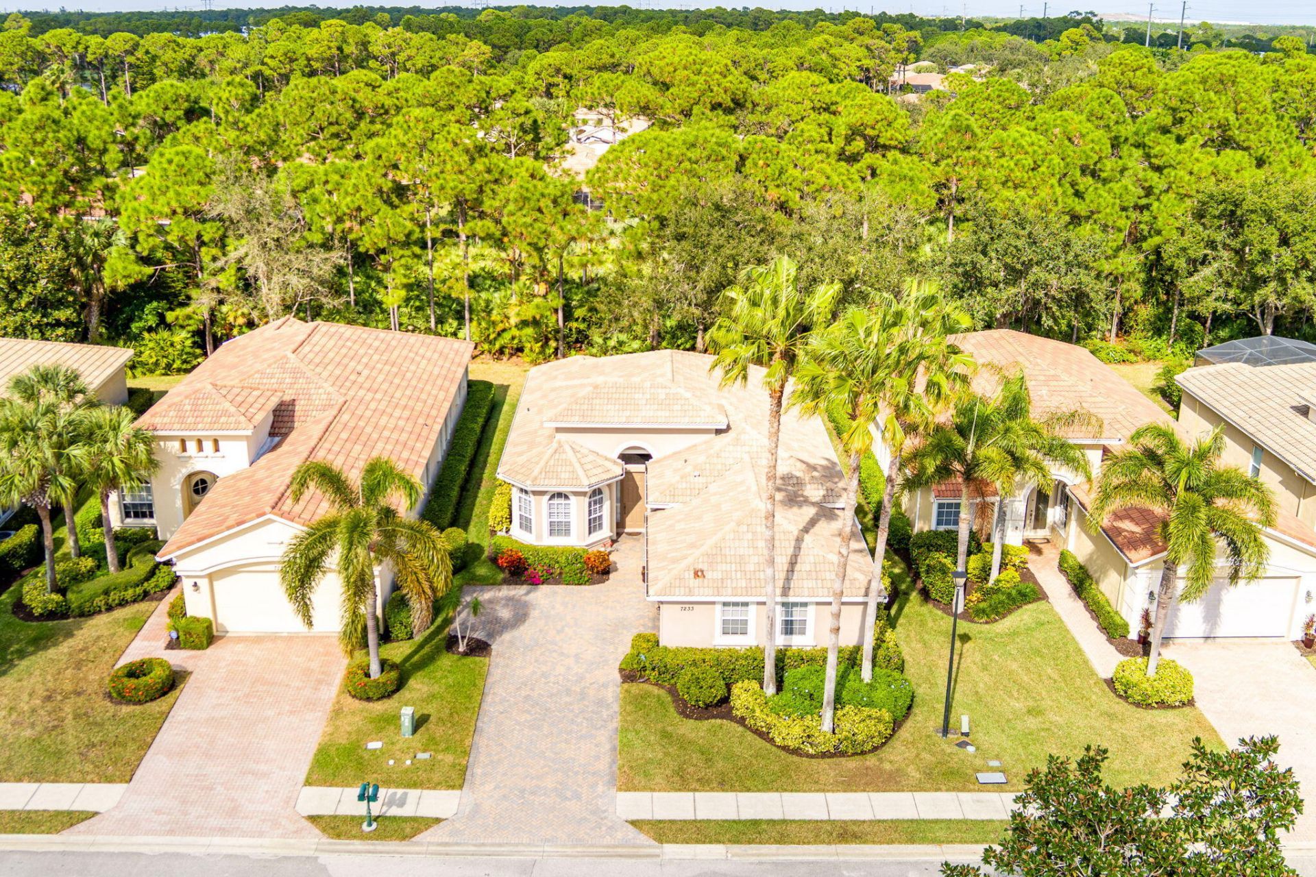 7233 Maidstone Drive, Port Saint Lucie, FL 34986 Photo