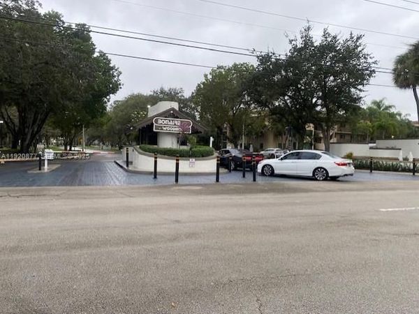 7675 NW 79th Ave, Unit 109, Tamarac, FL 33321