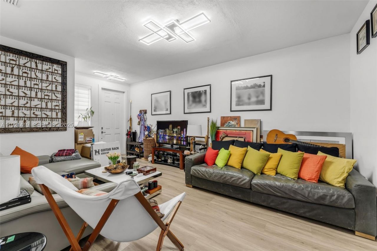 5610 NW 107th Ave, Unit 1306, Doral, FL 33178 Photo