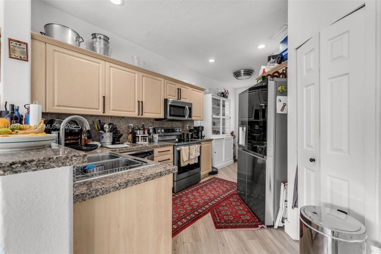 5610 NW 107th Ave, Unit 1306, Doral, FL 33178 Photo