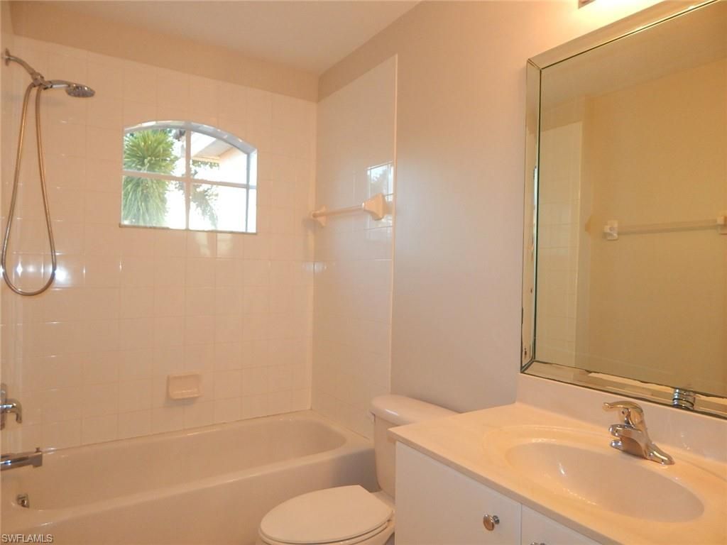 1334 Weeping Willow Ct, Cape Coral, FL 33909 Photo