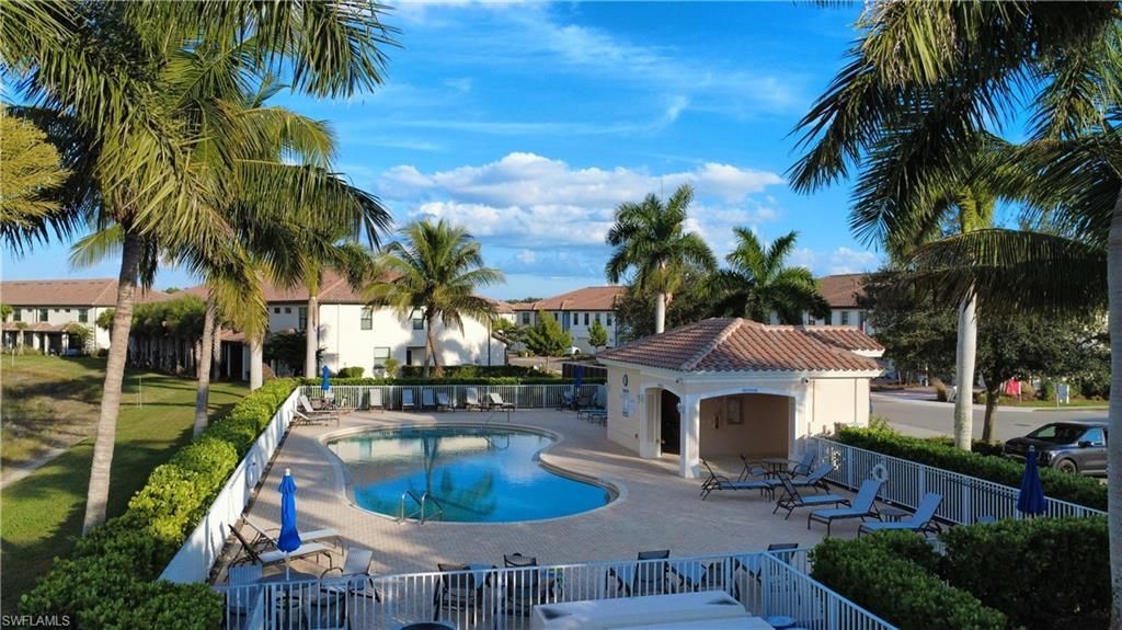 1334 Weeping Willow Ct, Cape Coral, FL 33909 Photo