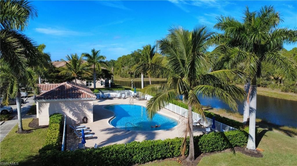 1334 Weeping Willow Ct, Cape Coral, FL 33909 Photo