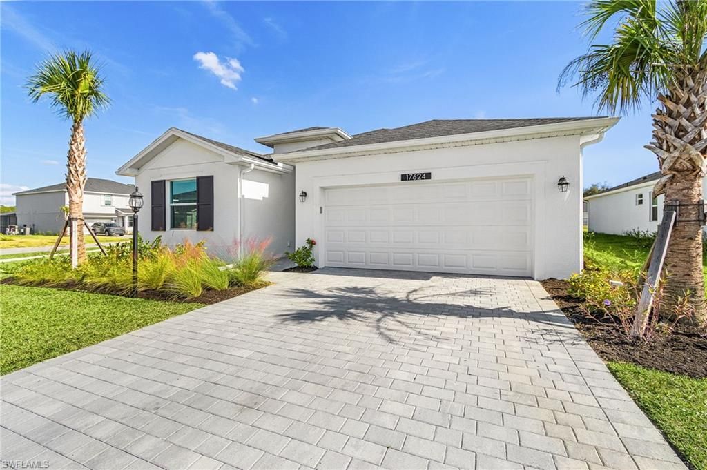 17624 Saddleback Loop, North Fort Myers, FL 33917 Photo