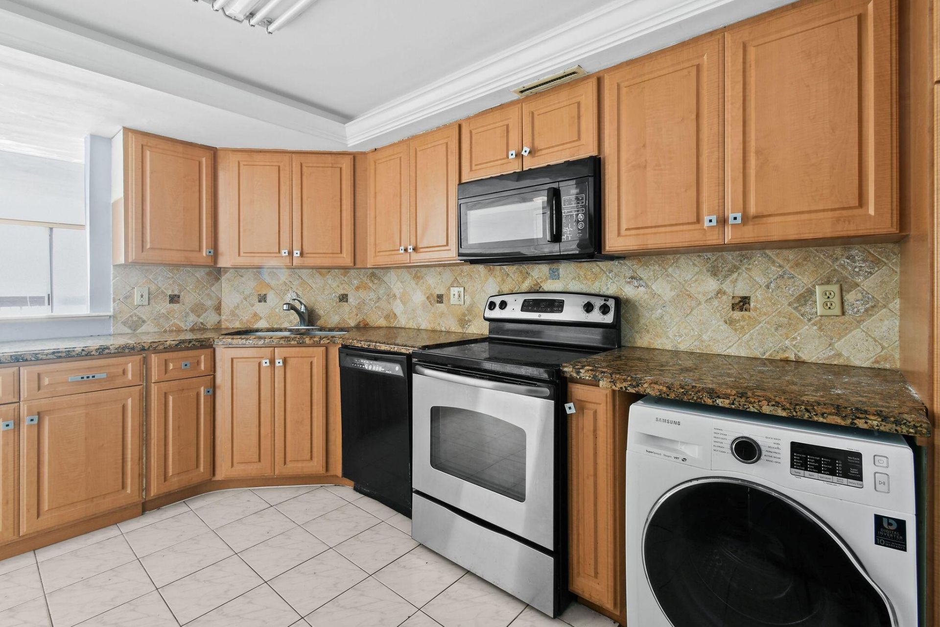 2400 Presidential Way, Unit 2006, West Palm Beach, FL 33401 Photo