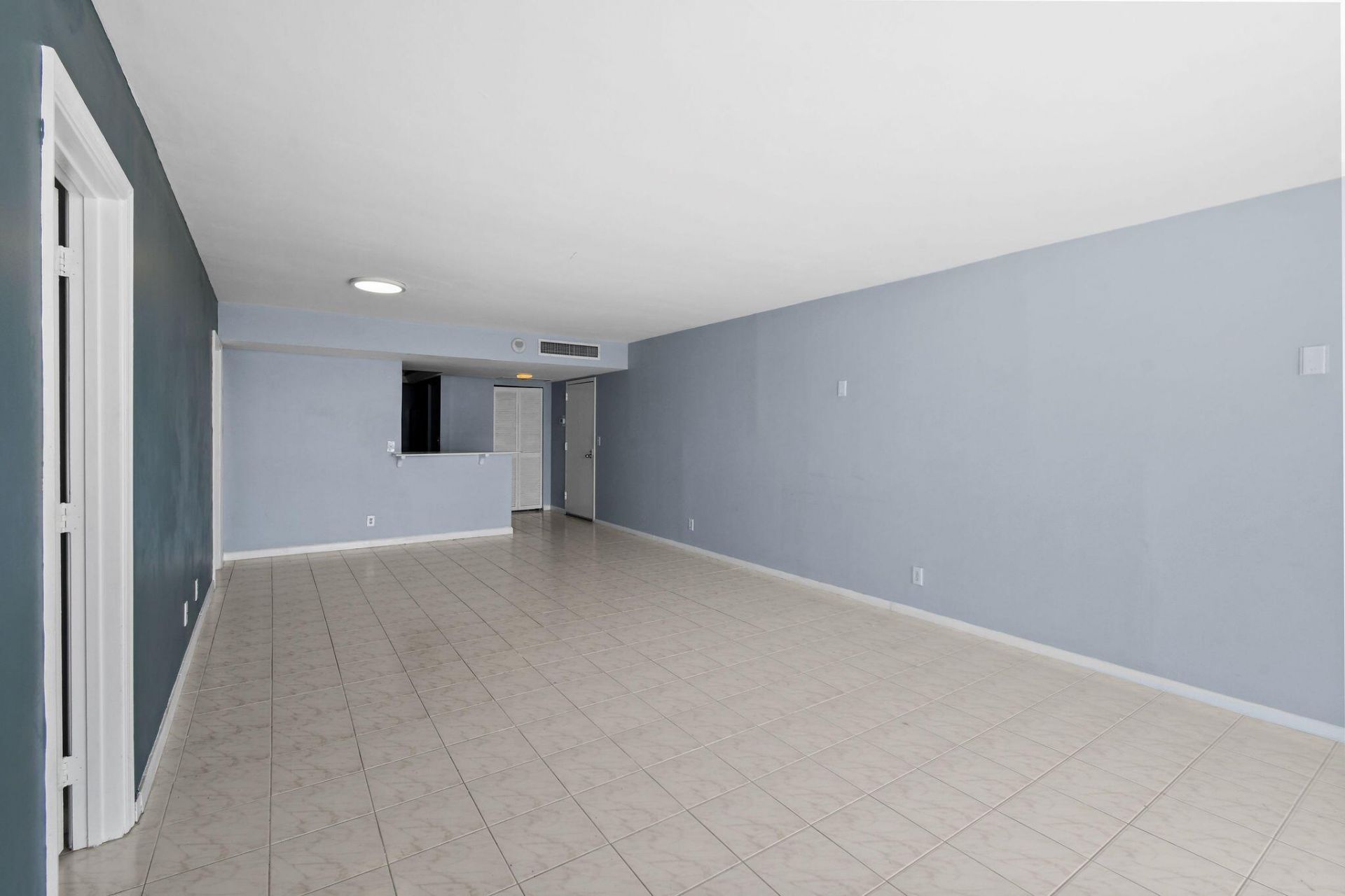 2400 Presidential Way, Unit 2006, West Palm Beach, FL 33401 Photo