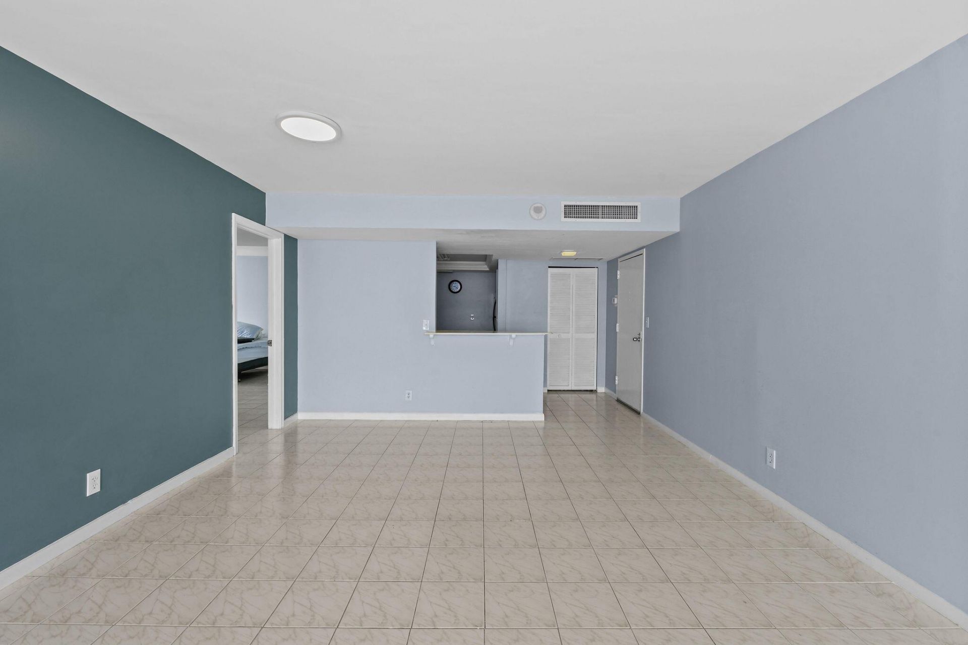 2400 Presidential Way, Unit 2006, West Palm Beach, FL 33401 Photo