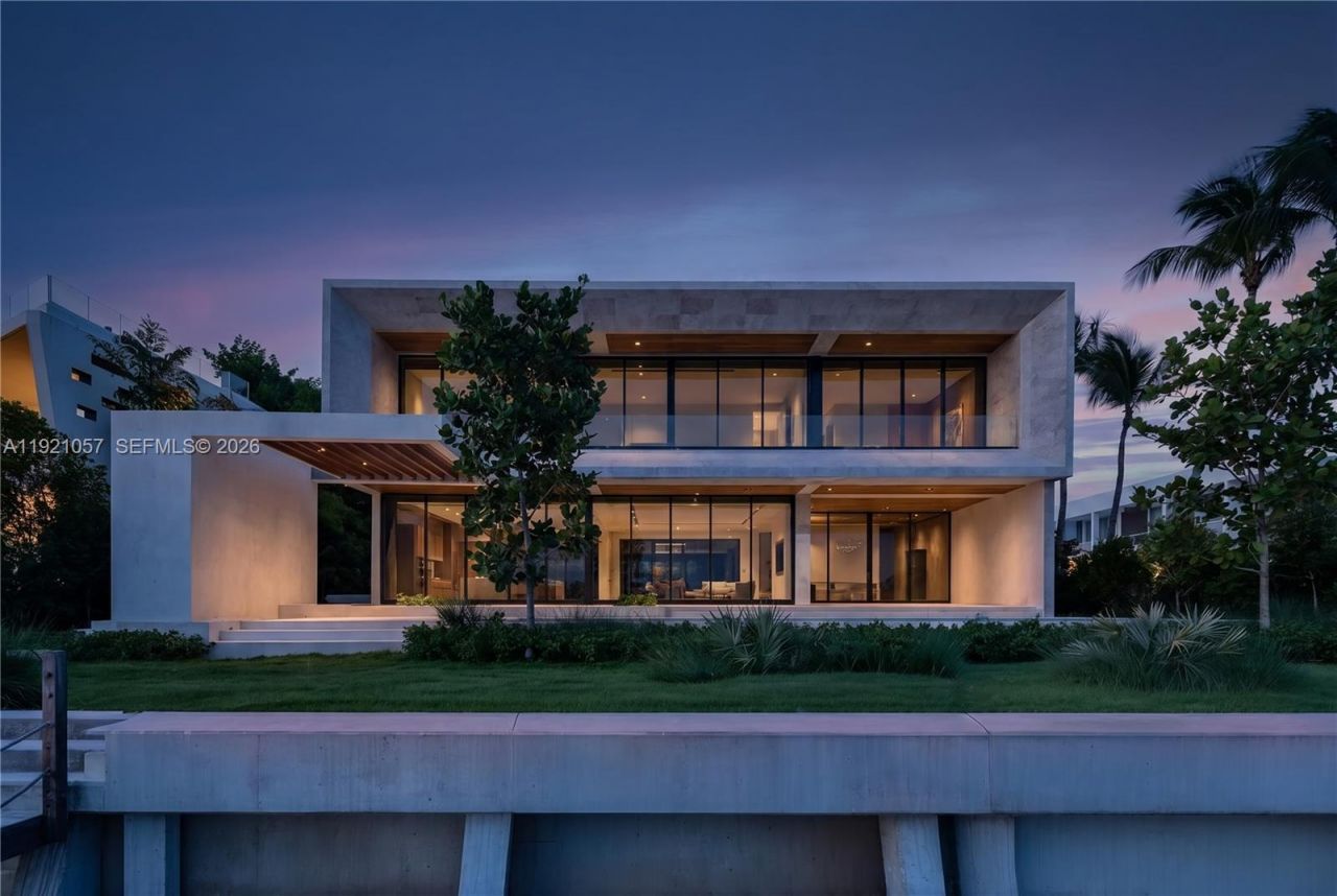 360 S Hibiscus Drive, Miami Beach, FL 33139 Photo