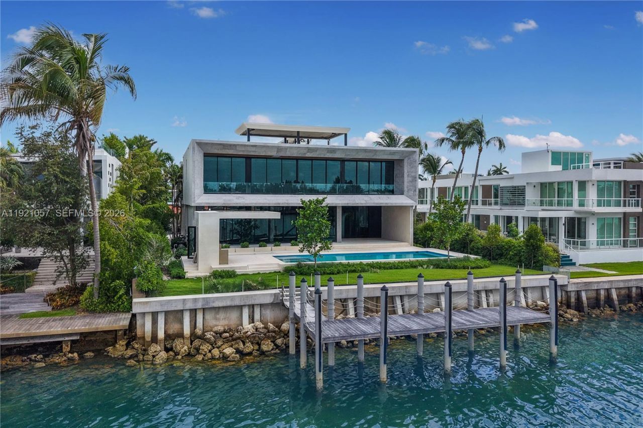 360 S Hibiscus Drive, Miami Beach, FL 33139 Photo