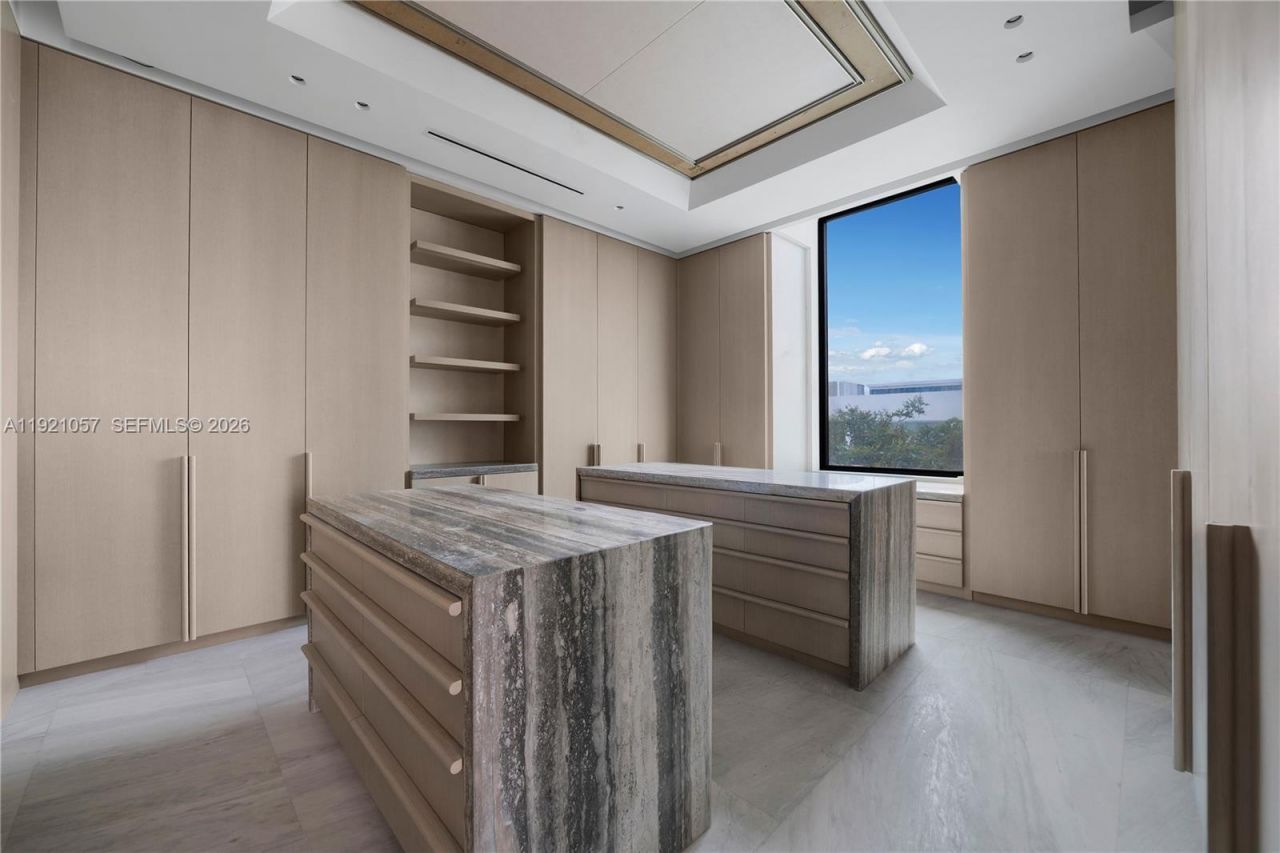 360 S Hibiscus Drive, Miami Beach, FL 33139 Photo