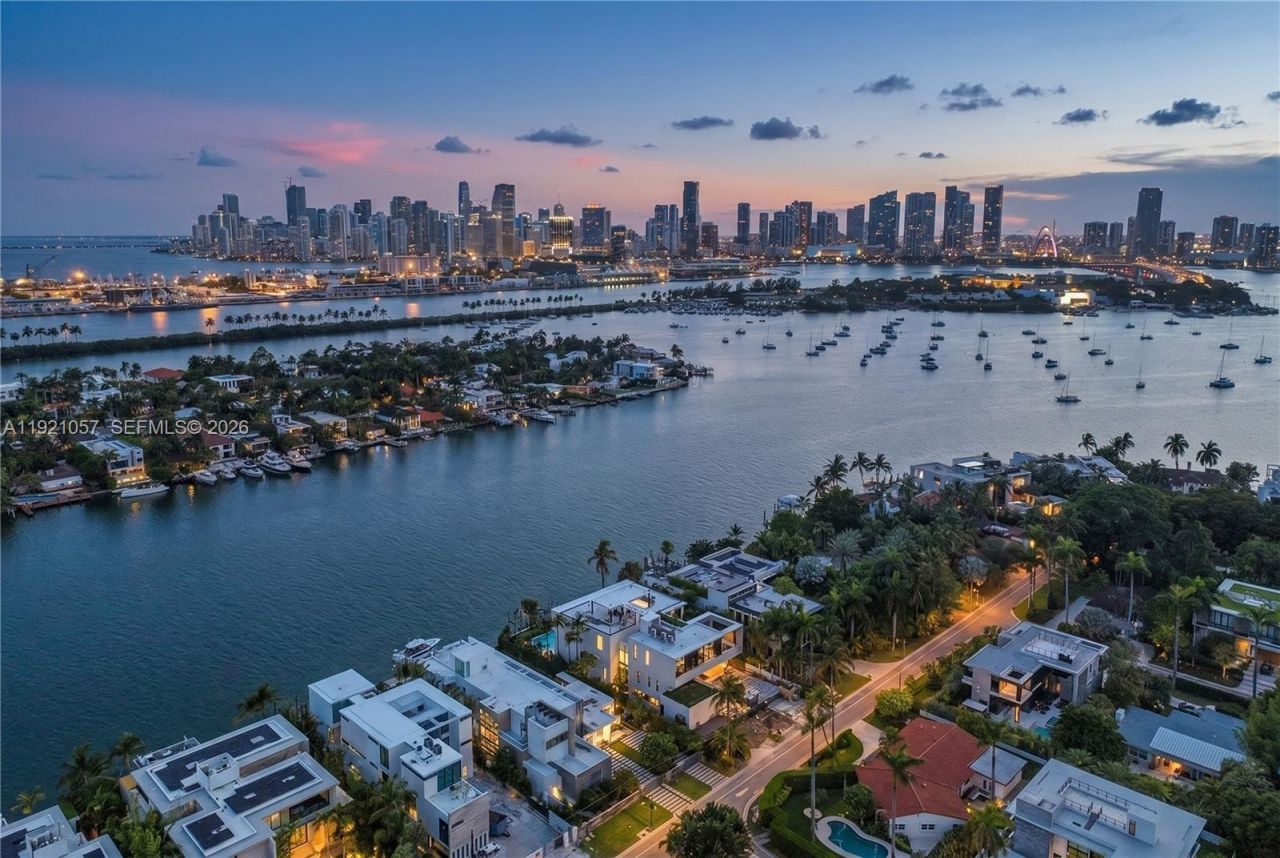 360 S Hibiscus Drive, Miami Beach, FL 33139 Photo