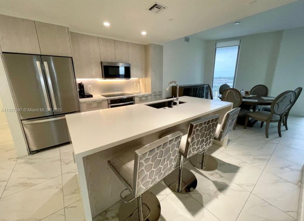 2000 Metropica Way, Unit 1009, Sunrise, FL 33323 Photo