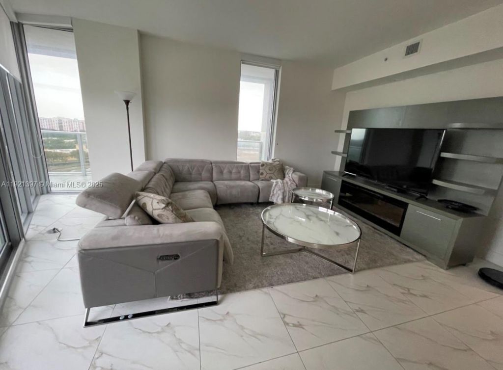 2000 Metropica Way, Unit 1009, Sunrise, FL 33323 Photo