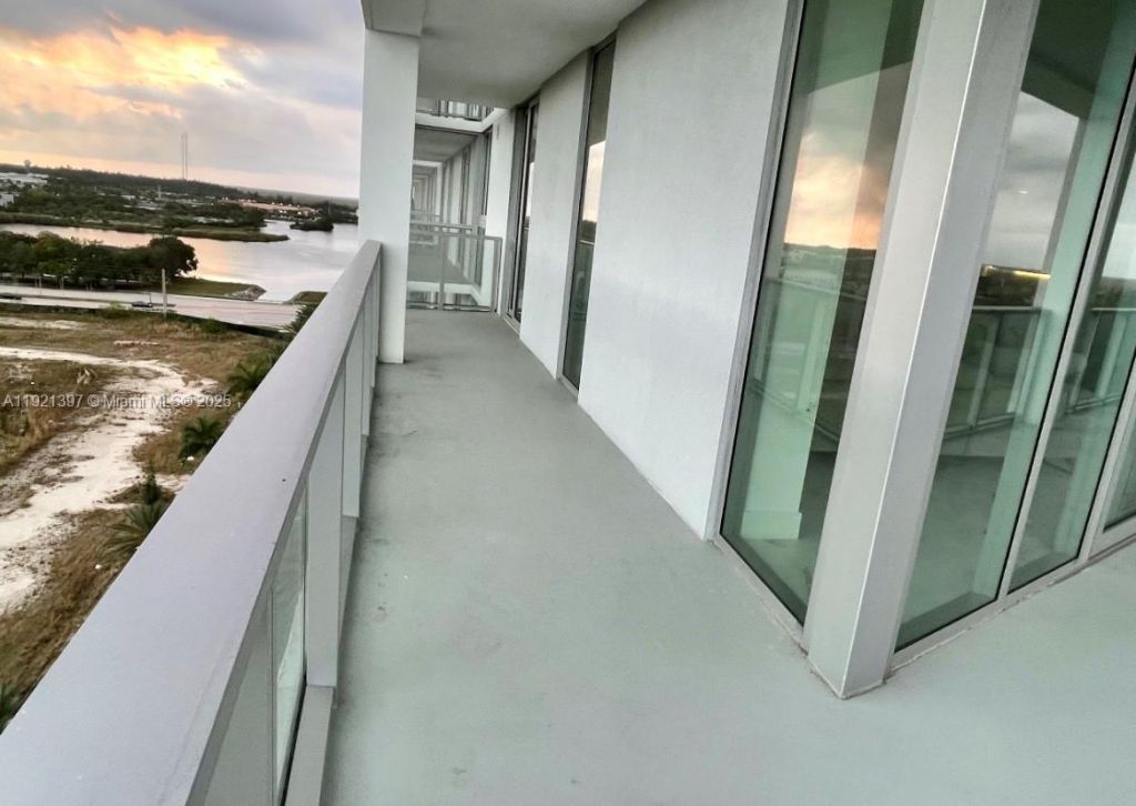 2000 Metropica Way, Unit 1009, Sunrise, FL 33323 Photo