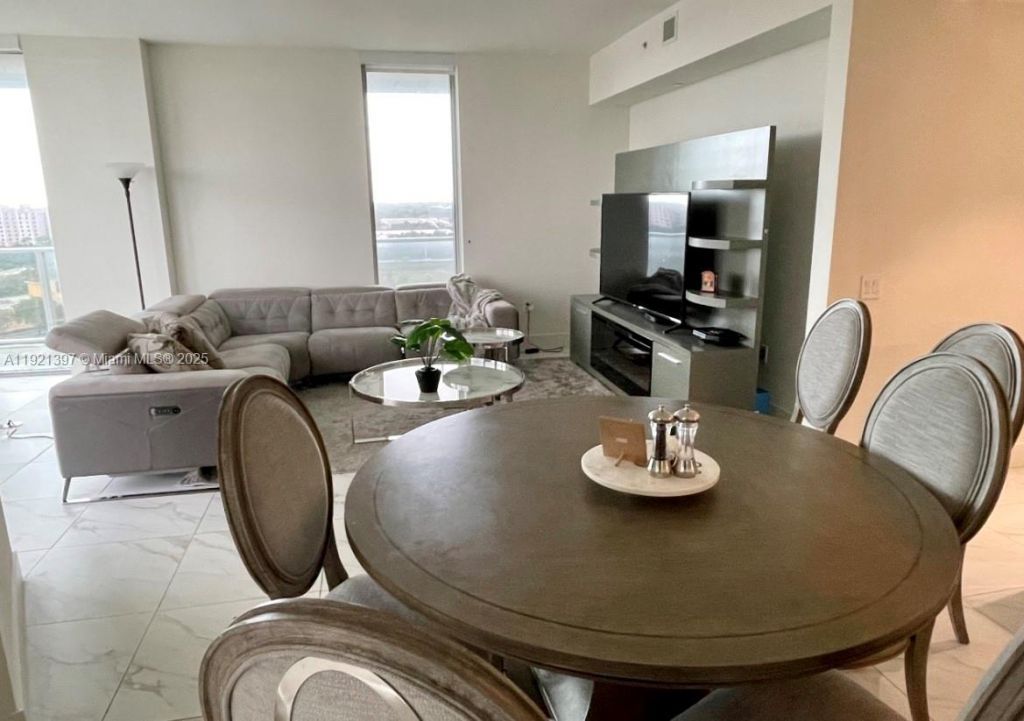 2000 Metropica Way, Unit 1009, Sunrise, FL 33323 Photo