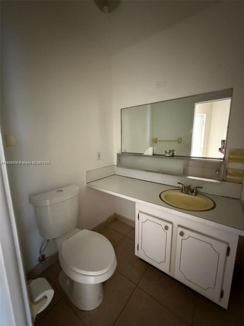 18707 NE 2nd Ave, Unit 918, Miami, FL 33179 Photo