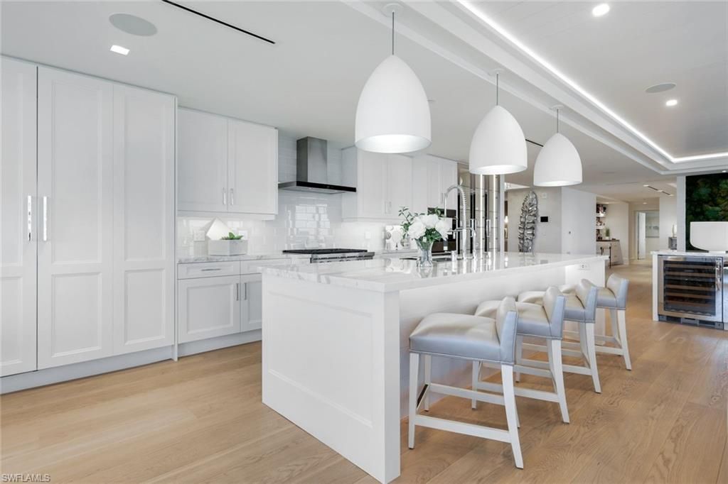 6897 Grenadier Blvd, Unit 601, Naples, FL 34108 Photo