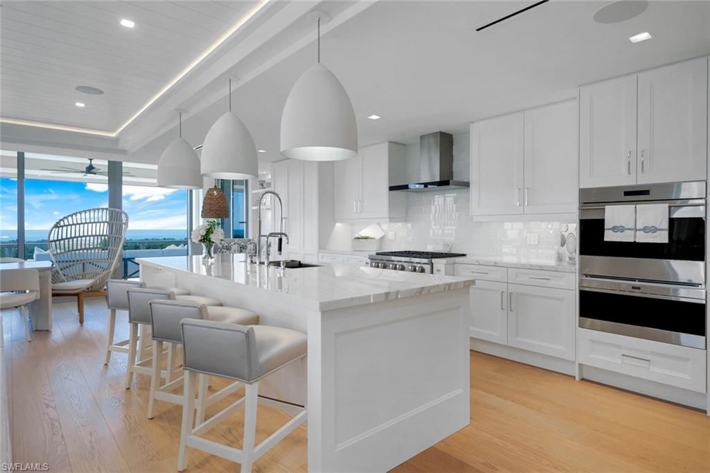 6897 Grenadier Blvd, Unit 601, Naples, FL 34108 Photo