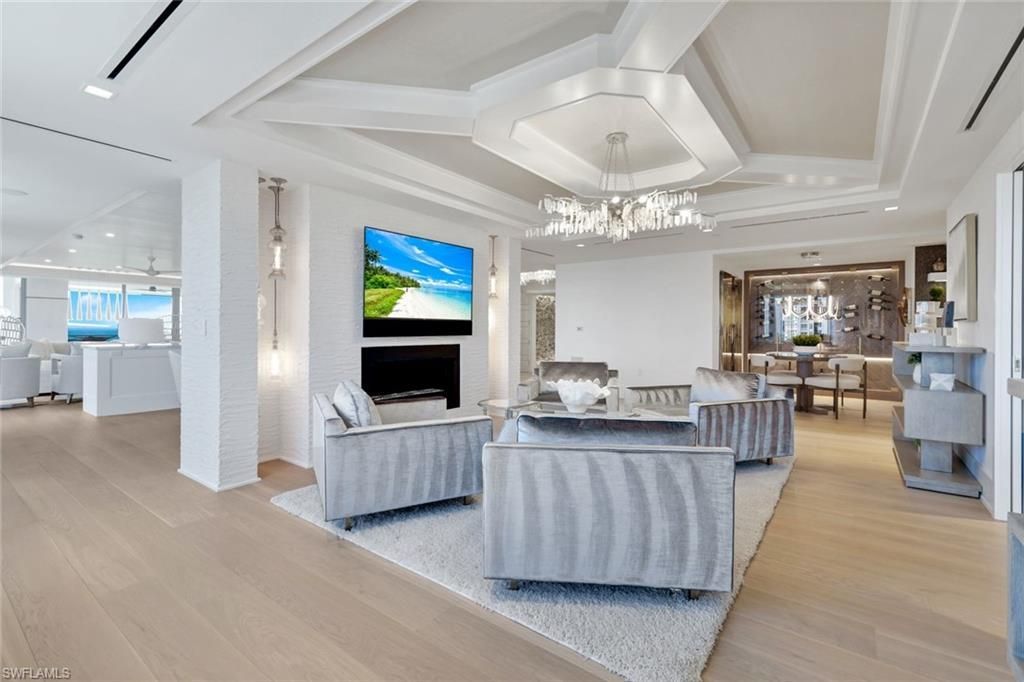 6897 Grenadier Blvd, Unit 601, Naples, FL 34108 Photo