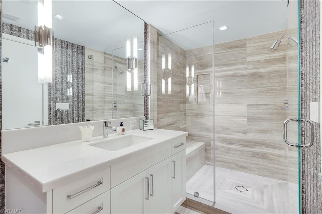 6897 Grenadier Blvd, Unit 601, Naples, FL 34108 Photo