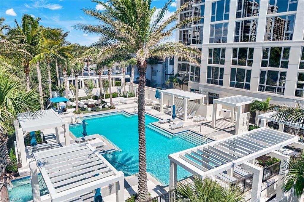 6897 Grenadier Blvd, Unit 601, Naples, FL 34108 Photo