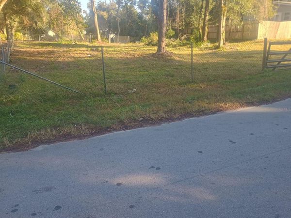 27847 VEVA AVENUE, PAISLEY, FL 32767