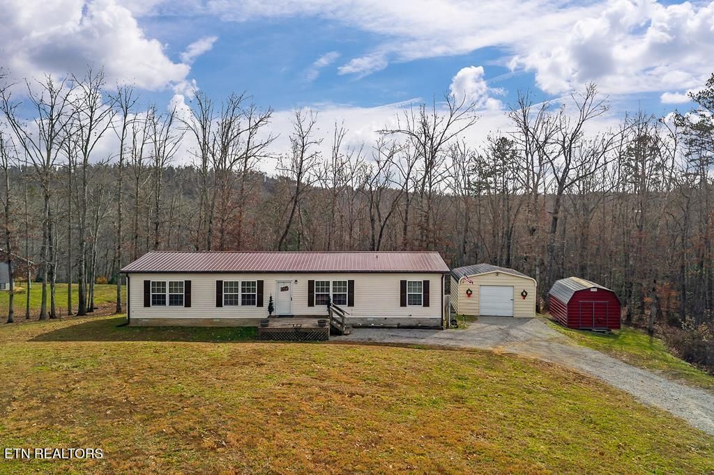 14914 Peach Stone Rd, Crawford, TN 38554 Main Photo