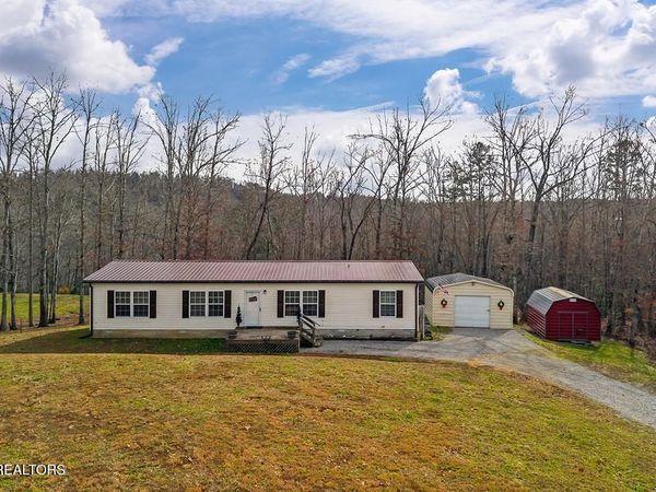 14914 Peach Stone Rd, Crawford, TN 38554