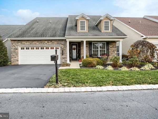 75 PRESIDENTS DRIVE, MECHANICSBURG, PA 17050