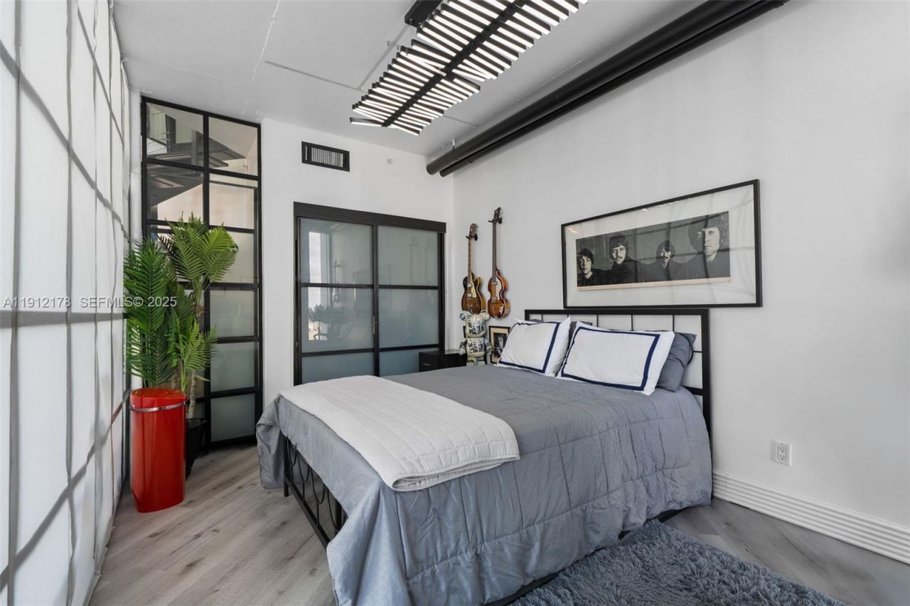 690 SW 1st Ct, Unit 2101, Miami, FL 33130 Photo