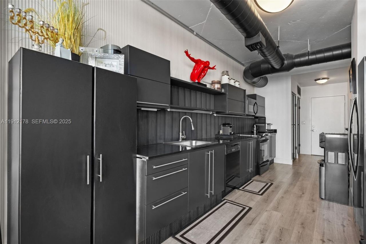 690 SW 1st Ct, Unit 2101, Miami, FL 33130 Photo