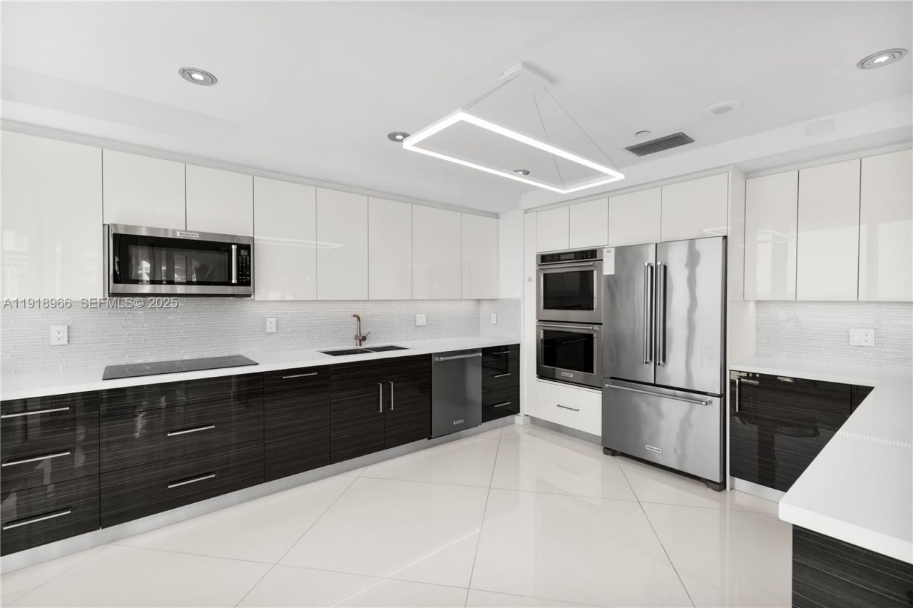 19955 NE 38th Ct, Unit 2205, Aventura, FL 33180 Photo