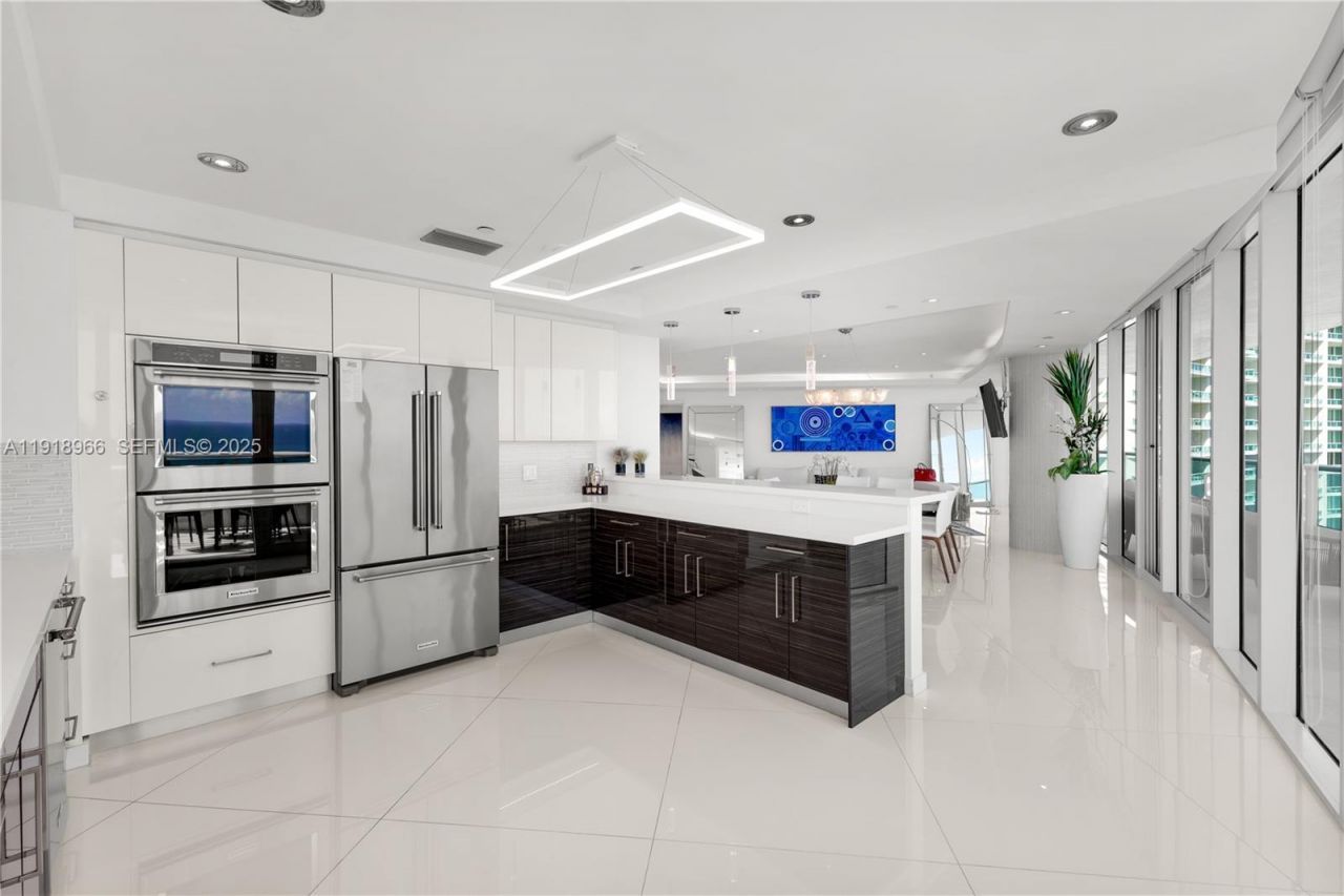 19955 NE 38th Ct, Unit 2205, Aventura, FL 33180 Photo