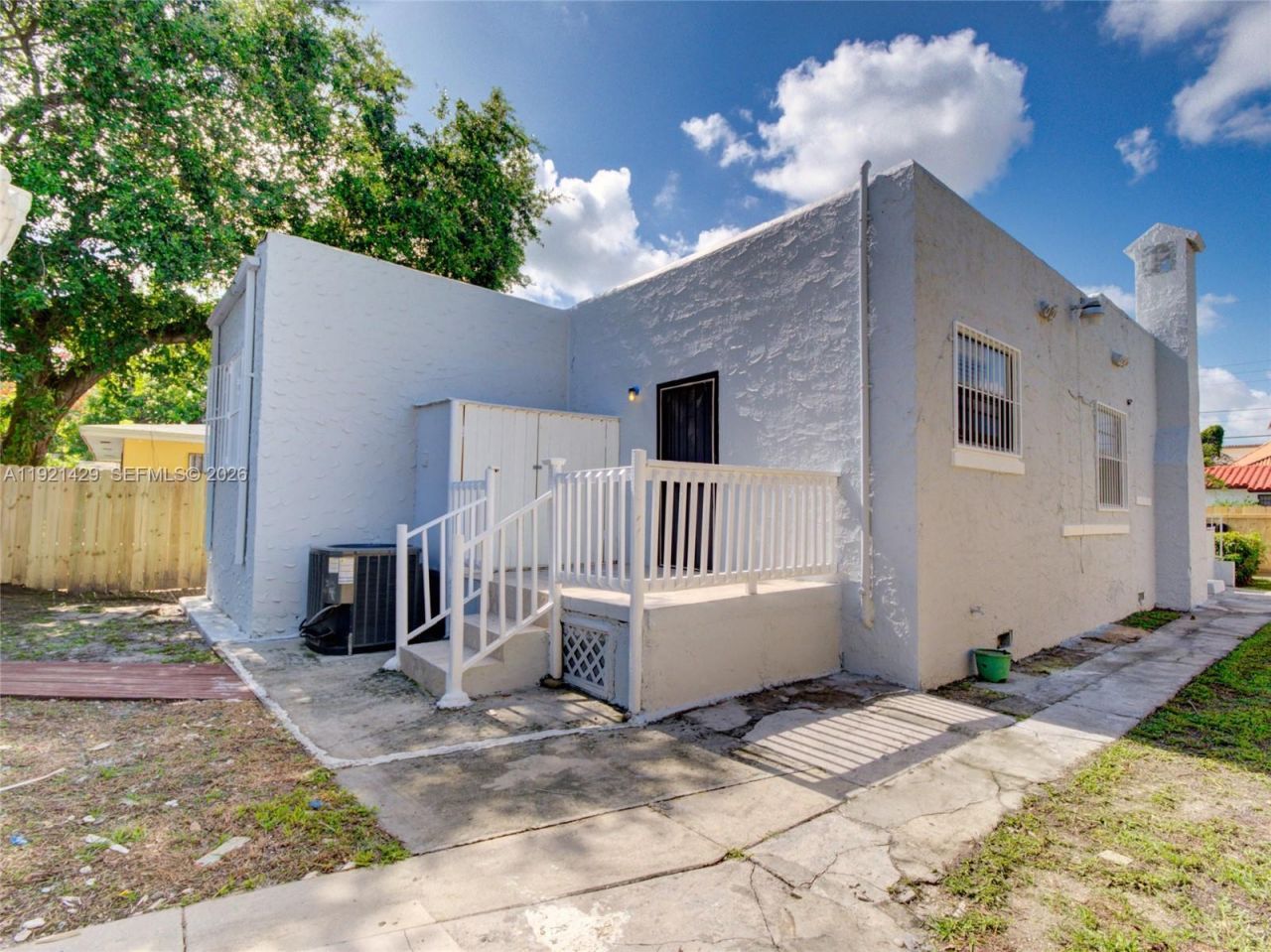 1845 NW 55th St, Miami, FL 33142 Photo