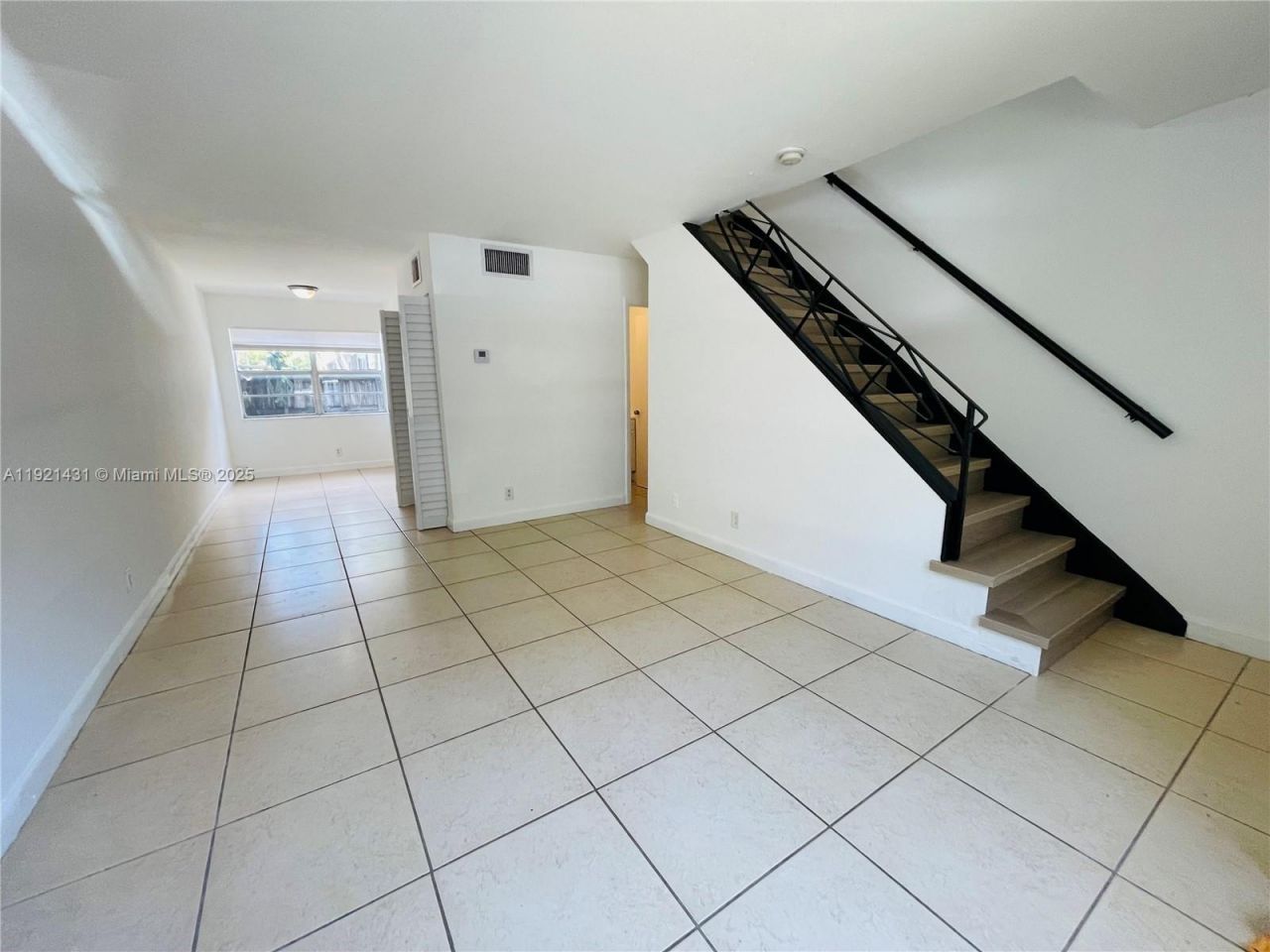 825 NW 46th Ave, Unit 825, Plantation, FL 33317 Photo