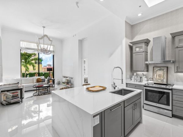 701 S Olive Avenue, Unit 503, West Palm Beach, FL 33401